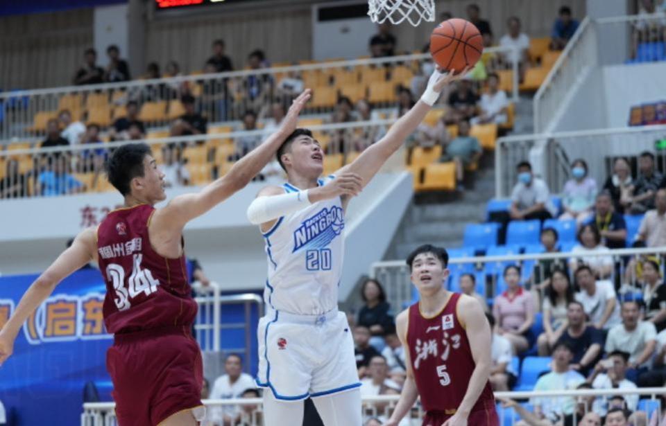 截止前夕, 阵容 截止前夕, 阵容