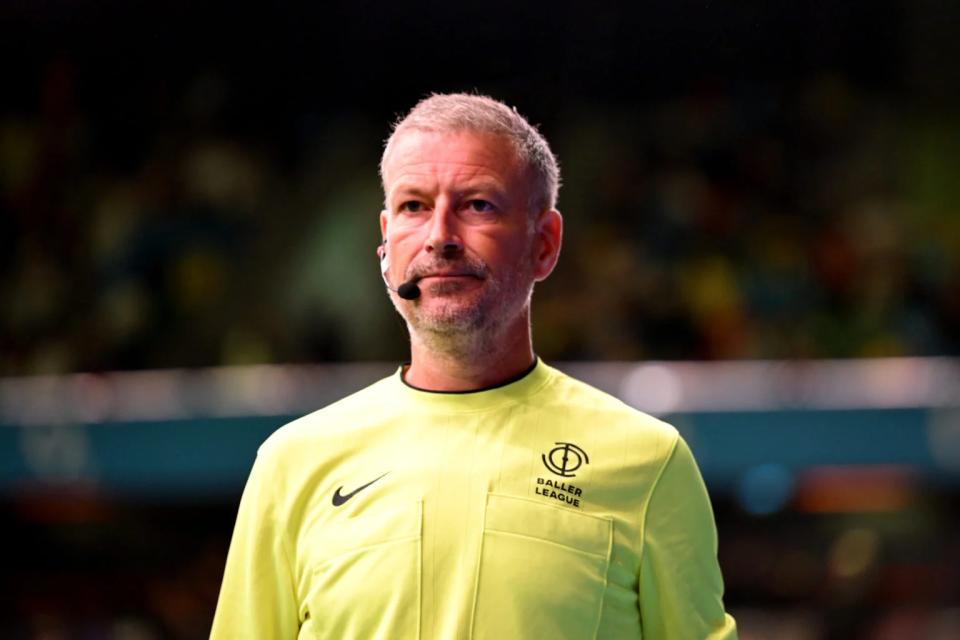 这未必是件, 球迷质疑, 攻空间 这未必是件, 球迷质疑, 攻空间